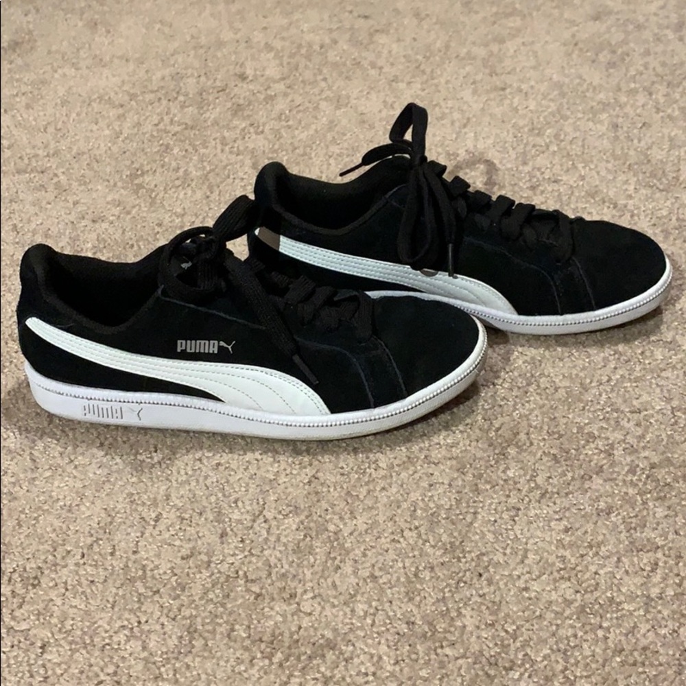 Puma Sneakers
